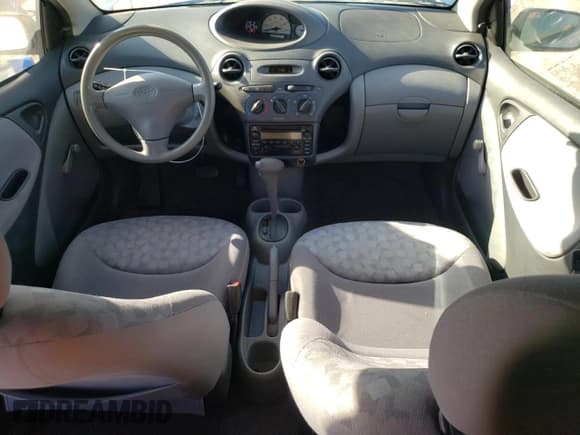 ✅ 2002 Toyota ECHO • VIN: JTDBT123025027203 • Lot: 70723424. Wystawiony na Copart z przebiegiem 187 299 mil. Bezpłatny archiwum sprzedaży aukcyjnych z USA i szczegółowy raport historii pojazdu na DreamBid. Zdjęcie 8.