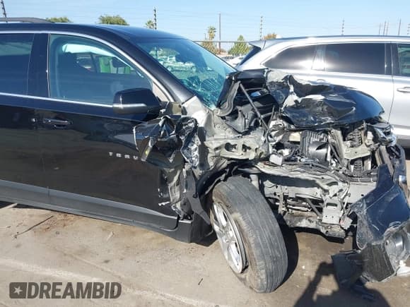 ✅ 2021 Chevrolet Traverse LT Cloth • VIN: 1GNERGKW7MJ236528 • Lot: 43406533. Wystawiony na IAAI z przebiegiem 59 484 mil. Bezpłatny archiwum sprzedaży aukcyjnych z USA i szczegółowy raport historii pojazdu na DreamBid. Zdjęcie 20.