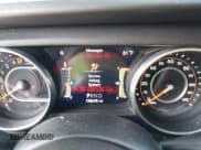 ✅ 2018 Jeep Wrangler Unlimited Sahara • VIN: 1C4HJXEG1JW159817 • Lot: 42565032. Wystawiony na IAAI z przebiegiem 158 695 mil. Bezpłatny archiwum sprzedaży aukcyjnych z USA i szczegółowy raport historii pojazdu na DreamBid. Zdjęcie 7.