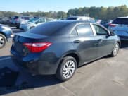 ✅ 2017 Toyota Corolla SE • VIN: 5YFBURHE6HP643004 • Lot: 43485805. Wystawiony na IAAI z przebiegiem 168 582 mil. Bezpłatny archiwum sprzedaży aukcyjnych z USA i szczegółowy raport historii pojazdu na DreamBid. Zdjęcie 4.