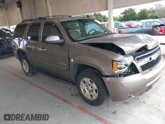 ✅ 2014 Chevrolet Tahoe LT • VIN: 1GNSCBE09ER193327 • Lot: 43187109. Listed on IAAI with 168,647 mi. Free auction sales archive from the USA and detailed vehicle history report at DreamBid. Image 1.