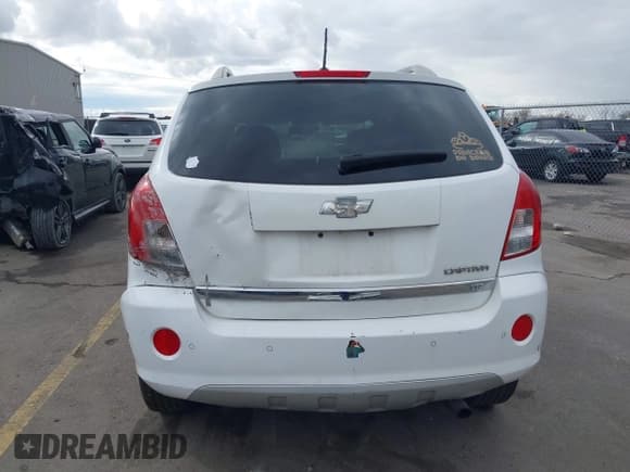 ✅ 2014 Chevrolet Captiva Sport LTZ • VIN: 3GNAL4EK8ES631051 • Lot: 41721041. Wystawiony na IAAI z przebiegiem 140 258 mil. Bezpłatny archiwum sprzedaży aukcyjnych z USA i szczegółowy raport historii pojazdu na DreamBid. Zdjęcie 16.