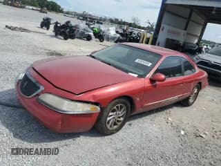 ✅ 1998 Lincoln Mark VIII • VIN: 1LNFM91V9WY660766 • Lot: 83826355. Wystawiony na Copart z przebiegiem 223 106 mil. Bezpłatny archiwum sprzedaży aukcyjnych z USA i szczegółowy raport historii pojazdu na DreamBid. Zdjęcie 1.