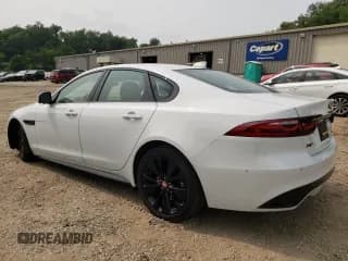 ✅ 2021 Jaguar XF R-Dynamic SE • VIN: SAJBL4GX3MCY88985 • Лот: 62696523. Опубликован ранее на Copart с пробегом 12 160 миль. Бесплатный доступ к архиву аукционных продаж из США и подробный отчёт об истории автомобиля на DreamBid. Изображение 2.