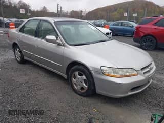 1999 Honda Accord EX с VIN JHMCG6671XC021897, выставлен на аукционе IAAI как лот 43536052 с пробегом 179 751 миль миль и . История ставок и продаж доступна на DreamBid. Изображение 1.