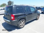 ✅ 2008 Jeep Patriot Sport • VIN: 1J8FF28W58D547405 • Lot: 42201516. Listed on IAAI with 130,818 mi. Free auction sales archive from the USA and detailed vehicle history report at DreamBid. Image 4.