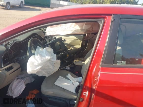 ✅ 2017 Hyundai Elantra Value Edition • VIN: 5NPD84LF9HH118726 • Lot: 43244564. Listed on IAAI with 130,467 mi. Free auction sales archive from the USA and detailed vehicle history report at DreamBid. Image 5.