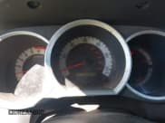 ✅ 2015 Toyota Tacoma PreRunner • VIN: 5TFKU4HN1FX007298 • Lot: 43449436. Wystawiony na IAAI z przebiegiem 230 810 mil. Bezpłatny archiwum sprzedaży aukcyjnych z USA i szczegółowy raport historii pojazdu na DreamBid. Zdjęcie 7.