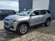 2025 Chevrolet Equinox FWD LT z VIN 3GNAXHEG8SL212551, wystawiony jako Copart lot #57315025 z przebiegiem 7 791 mil mil oraz Czysty tytuł • Clean title. Historia ofert i sprzedaży dostępna na DreamBid. Obrazek 1.