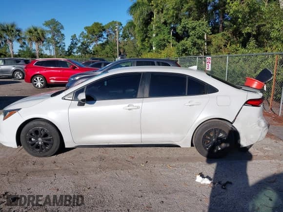 ✅ 2022 Toyota Corolla Hybrid LE • VIN: JTDEAMDE1NJ036006 • Lot: 43697941. Listed on IAAI with 73,310 mi. Free auction sales archive from the USA and detailed vehicle history report at DreamBid. Image 14.