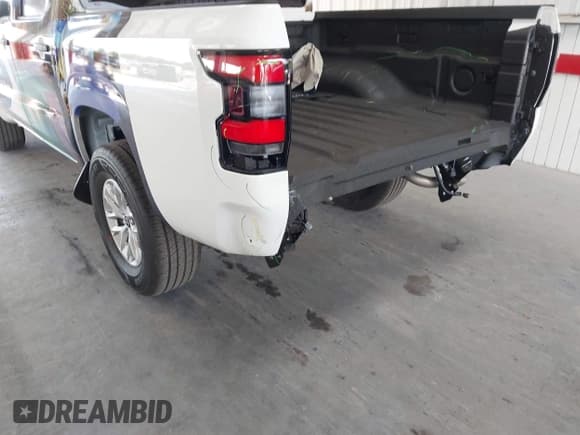 ✅ 2025 Nissan Frontier S • VIN: 1N6ED1EKXSN601669 • Lot: 42171057. Listed on IAAI with 801 mi. Free auction sales archive from the USA and detailed vehicle history report at DreamBid. Image 6.