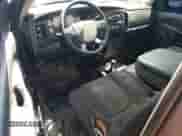 2005 Dodge 1500 ST с VIN 1D7HU16N35J609588, выставлен на аукционе Copart как лот 63705914 с пробегом Не указан миль и Списание • Salvage title. История ставок и продаж доступна на DreamBid. Изображение 8.