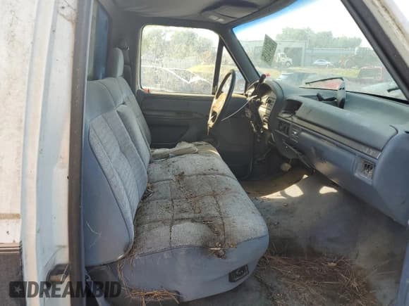 ✅ 1993 Ford F-150 • VIN: 1FTEF14N6PLA03493 • Лот: 68341435. Опубликован ранее на Copart с пробегом Не указан. Бесплатный доступ к архиву аукционных продаж из США и подробный отчёт об истории автомобиля на DreamBid. Изображение 10.