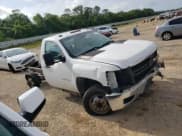 ✅ 2014 Chevrolet Silverado 1500 • VIN: 1GB3CZC8XEF133366 • Lot: 51223124. Wystawiony na Copart z przebiegiem Nie podano. Bezpłatny archiwum sprzedaży aukcyjnych z USA i szczegółowy raport historii pojazdu na DreamBid. Zdjęcie 4.