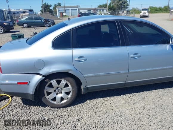 ✅ 2003 Volkswagen Passat GLX • VIN: WVWRH63B23P091669 • Лот: 42338986. Опубликован ранее на IAAI с пробегом 79 984 миль. Бесплатный доступ к архиву аукционных продаж из США и подробный отчёт об истории автомобиля на DreamBid. Изображение 6.