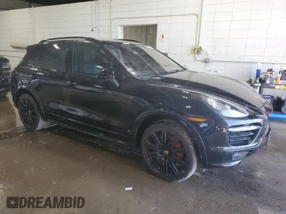 ✅ 2013 Porsche Cayenne GTS • VIN: WP1AD2A20DLA79175 • Lot: 70762115. Listed on Copart with 140,638 mi. Free auction sales archive from the USA and detailed vehicle history report at DreamBid. Image 4.