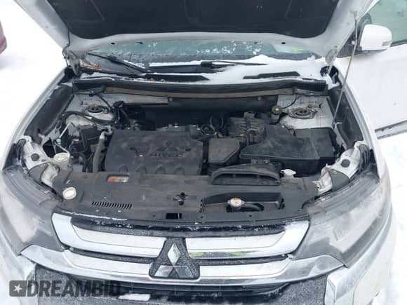 2016 Mitsubishi Outlander SE с VIN JA4AZ3A33GZ002152, выставлен на аукционе IAAI как лот 41602038 с пробегом 103 461 миль миль и . История ставок и продаж доступна на DreamBid. Изображение 10.