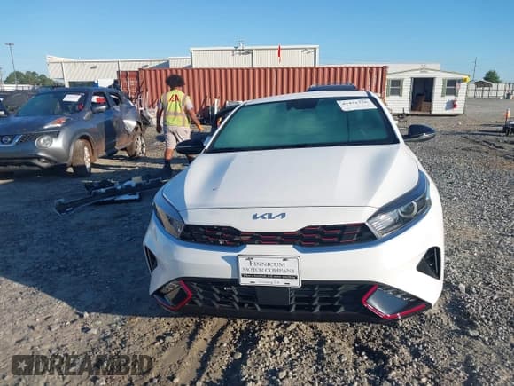 ✅ 2024 Kia Forte GT-Line • VIN: 3KPF54AD8RE737553 • Lot: 43431336. Listed on IAAI with 9,612 mi. Free auction sales archive from the USA and detailed vehicle history report at DreamBid. Image 12.