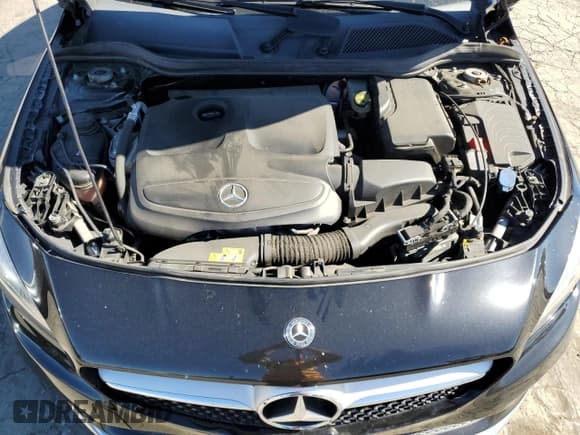 ✅ 2018 Mercedes-Benz CLA 250 • VIN: WDDSJ4EB2JN664107 • Lot: 82532105. Wystawiony na Copart z przebiegiem 86 587 mil. Bezpłatny archiwum sprzedaży aukcyjnych z USA i szczegółowy raport historii pojazdu na DreamBid. Zdjęcie 11.