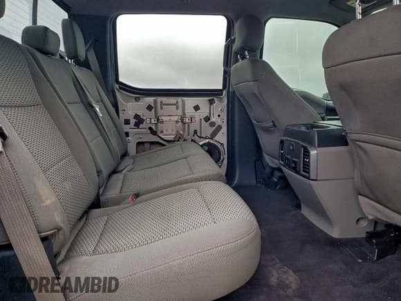 ✅ 2017 Ford F-150 XLT • VIN: 1FTEW1CP6HKC69199 • Lot: 95568755. Wystawiony na Copart z przebiegiem 107 130 mil. Bezpłatny archiwum sprzedaży aukcyjnych z USA i szczegółowy raport historii pojazdu na DreamBid. Zdjęcie 10.