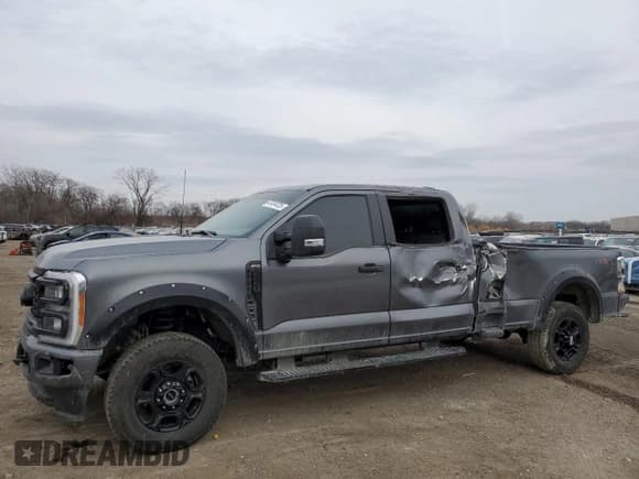 ✅ 2023 Ford F-250 XL • VIN: 1FT8W2BN6PEE15746 • Lot: 47474725. Listed on Copart with 14,601 mi. Free auction sales archive from the USA and detailed vehicle history report at DreamBid. Image 1.