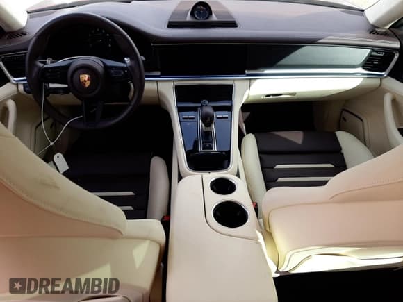 ✅ 2022 Porsche Panamera • VIN: WP0AJ2A75NL101419 • Lot: 44043343. Wystawiony na Copart z przebiegiem 6 140 mil. Bezpłatny archiwum sprzedaży aukcyjnych z USA i szczegółowy raport historii pojazdu na DreamBid. Zdjęcie 8.