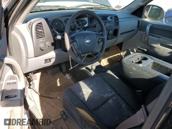 ✅ 2013 Chevrolet Silverado 2500HD Work Truck • VIN: 1GC0KVCGXDZ274825 • Лот: 82235265. Опубликован ранее на Copart с пробегом 85 044 миль. Бесплатный доступ к архиву аукционных продаж из США и подробный отчёт об истории автомобиля на DreamBid. Изображение 8.