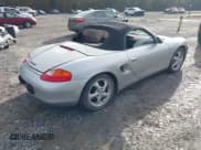 ✅ 1997 Porsche Boxster • VIN: WP0CA2988VS622999 • Lot: 43783702. Wystawiony na IAAI z przebiegiem 68 362 mil. Bezpłatny archiwum sprzedaży aukcyjnych z USA i szczegółowy raport historii pojazdu na DreamBid. Zdjęcie 4.