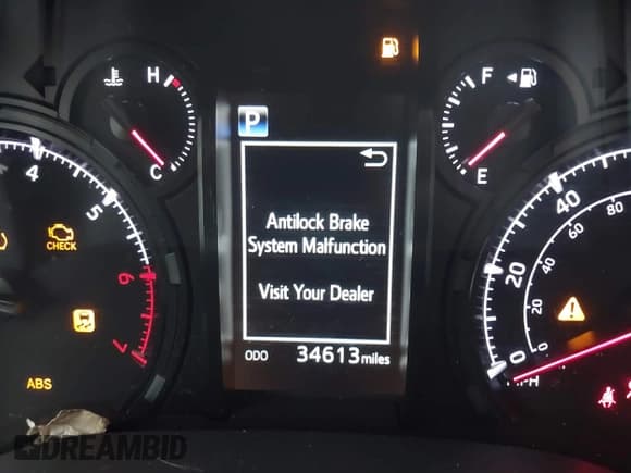 ✅ 2022 Toyota 4Runner SR5 Premium • VIN: JTEFU5JR8N5264257 • Lot: 40250120. Listed on IAAI with 34,613 mi. Free auction sales archive from the USA and detailed vehicle history report at DreamBid. Image 15.