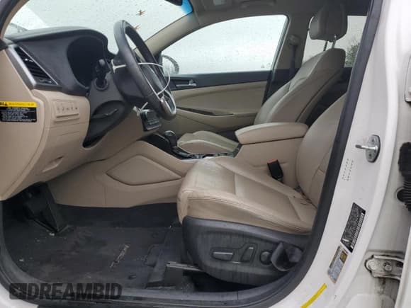 ✅ 2017 Hyundai Tucson Sport • VIN: KM8J3CA20HU325518 • Лот: 92078715. Опубликован ранее на Copart с пробегом 114 288 миль. Бесплатный доступ к архиву аукционных продаж из США и подробный отчёт об истории автомобиля на DreamBid. Изображение 7.