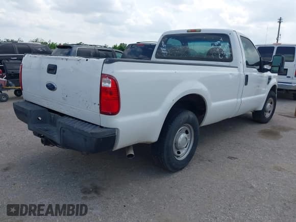 ✅ 2008 Ford F-250 XL • VIN: 1FTNF20588EC59099 • Lot: 42106612. Listed on IAAI with 163,155 mi. Free auction sales archive from the USA and detailed vehicle history report at DreamBid. Image 4.