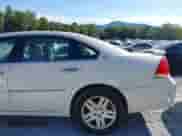 2007 Chevrolet Impala LTZ z VIN 2G1WU58R179249530, wystawiony jako IAAI lot #43093607 z przebiegiem 157 076 mil mil oraz . Historia ofert i sprzedaży dostępna na DreamBid. Obrazek 14.