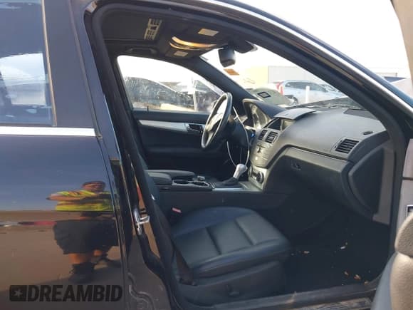 ✅ 2010 Mercedes-Benz C 300 Sport • VIN: WDDGF5EB0AR089818 • Lot: 42137800. Listed on IAAI with 167,642 mi. Free auction sales archive from the USA and detailed vehicle history report at DreamBid. Image 5.