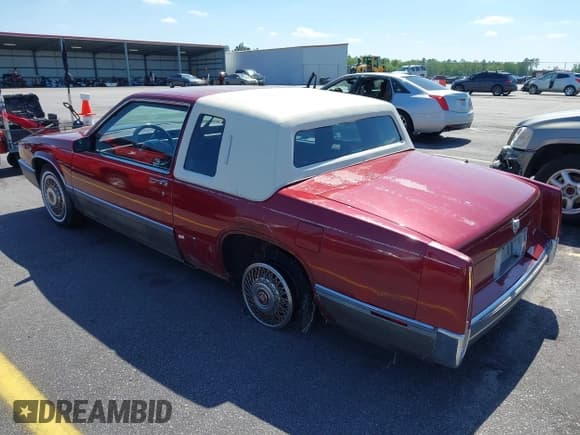 ✅ 1989 Cadillac LYRIQ • VIN: 1G6CB1155K4358846 • Лот: 41959745. Опубликован ранее на IAAI с пробегом 214 660 миль. Бесплатный доступ к архиву аукционных продаж из США и подробный отчёт об истории автомобиля на DreamBid. Изображение 3.