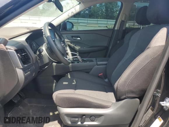 ✅ 2022 Nissan Rogue SV • VIN: 5N1BT3BA2NC731201 • Lot: 61812725. Listed on Copart with 34,533 mi. Free auction sales archive from the USA and detailed vehicle history report at DreamBid. Image 7.