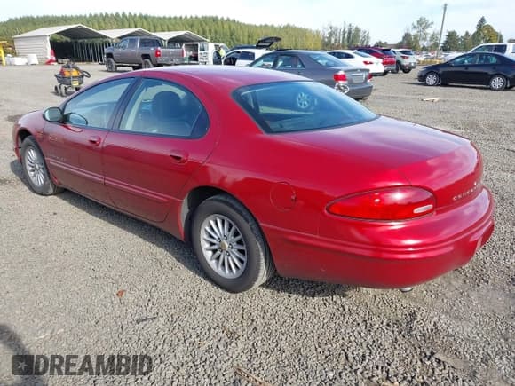 ✅ 2001 Chrysler Concorde LXi • VIN: 2C3HD36JX1H704751 • Lot: 43530252. Listed on IAAI with 121,555 mi. Free auction sales archive from the USA and detailed vehicle history report at DreamBid. Image 3.
