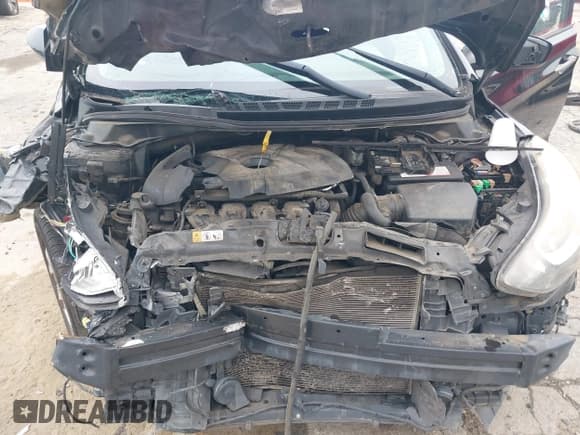 ✅ 2014 Hyundai Elantra SE • VIN: 5NPDH4AE7EH499787 • Lot: 43381088. Listed on IAAI with Not provided. Free auction sales archive from the USA and detailed vehicle history report at DreamBid. Image 10.