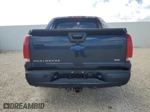 ✅ 2007 Chevrolet Avalanche LTZ • VIN: 3GNEC12JX7G183607 • Lot: 90095325. Listed on Copart with 264,457 mi. Free auction sales archive from the USA and detailed vehicle history report at DreamBid. Image 6.
