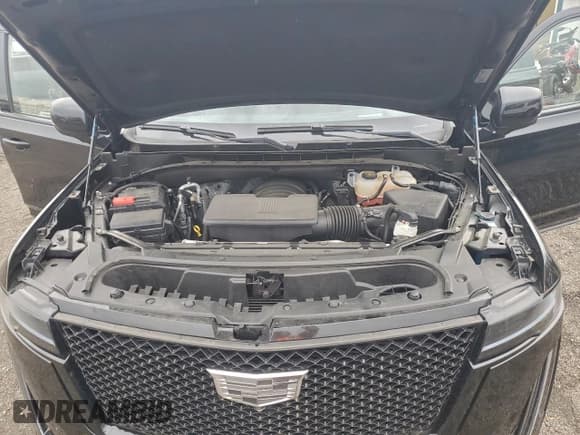 ✅ 2024 Cadillac Escalade ESV 4WD Sport Platinum • VIN: 1GYS4RKL8RR322431 • Лот: 94194535. Опубликован ранее на Copart с пробегом 19 092 миль. Бесплатный доступ к архиву аукционных продаж из США и подробный отчёт об истории автомобиля на DreamBid. Изображение 12.