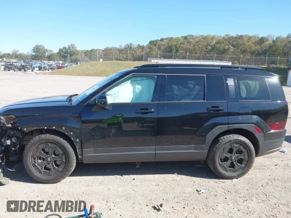 ✅ 2024 Hyundai Santa Fe XRT • VIN: 5NMP3DGL8RH047268 • Лот: 43517680. Опубликован ранее на IAAI с пробегом 24 733 миль. Бесплатный доступ к архиву аукционных продаж из США и подробный отчёт об истории автомобиля на DreamBid. Изображение 14.