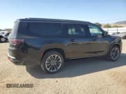 ✅ 2023 Jeep Wagoneer Series III • VIN: 1C4SJSDPXPS569378 • Lot: 58606885. Wystawiony na Copart z przebiegiem 11 417 mil. Bezpłatny archiwum sprzedaży aukcyjnych z USA i szczegółowy raport historii pojazdu na DreamBid. Zdjęcie 3.