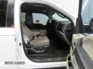 ✅ 2015 Ford F-150 XL • VIN: 1FTEW1CG0FKD61342 • Lot: 53910725. Wystawiony na Copart z przebiegiem 113 798 mil. Bezpłatny archiwum sprzedaży aukcyjnych z USA i szczegółowy raport historii pojazdu na DreamBid. Zdjęcie 5.