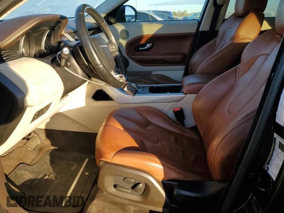 ✅ 2015 Land Rover Range Rover Evoque Prestige • VIN: SALVV2BG0FH015422 • Lot: 85528275. Wystawiony na Copart z przebiegiem 97 815 mil. Bezpłatny archiwum sprzedaży aukcyjnych z USA i szczegółowy raport historii pojazdu na DreamBid. Zdjęcie 7.