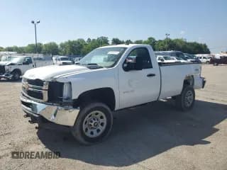 ✅ 2014 Chevrolet Silverado 2500HD Work Truck • VIN: 1GC0KVCG3EF123263 • Lot: 59743115. Wystawiony na Copart z przebiegiem 109 234 mil. Bezpłatny archiwum sprzedaży aukcyjnych z USA i szczegółowy raport historii pojazdu na DreamBid. Zdjęcie 1.
