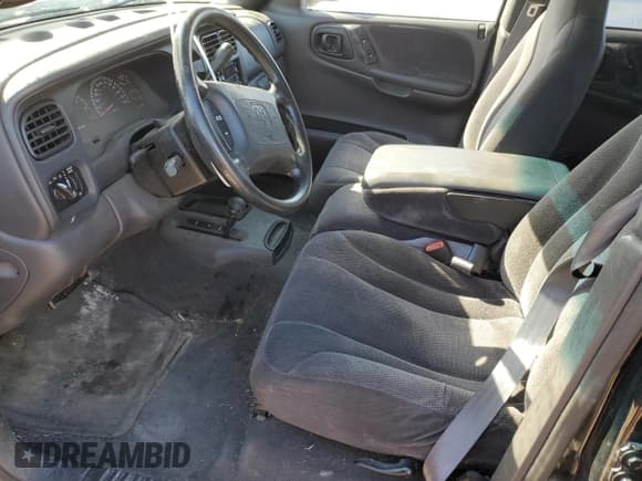 ✅ 2000 Dodge Dakota Sport • VIN: 1B7GG2AN5YS608922 • Lot: 45783305. Wystawiony na Copart z przebiegiem 148 064 mil. Bezpłatny archiwum sprzedaży aukcyjnych z USA i szczegółowy raport historii pojazdu na DreamBid. Zdjęcie 7.