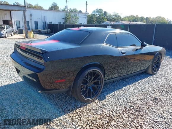 ✅ 2013 Dodge Challenger Rallye Redline • VIN: 2C3CDYAG5DH530644 • Lot: 40782516. Wystawiony na IAAI z przebiegiem 187 779 mil. Bezpłatny archiwum sprzedaży aukcyjnych z USA i szczegółowy raport historii pojazdu na DreamBid. Zdjęcie 4.