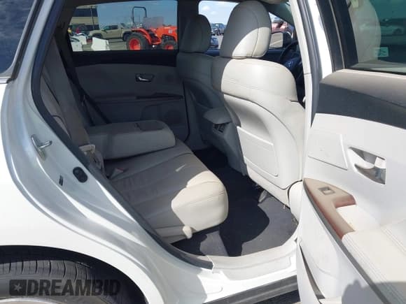 ✅ 2009 Toyota Venza • VIN: 4T3ZK11A79U005185 • Lot: 43426786. Listed on IAAI with 235,469 mi. Free auction sales archive from the USA and detailed vehicle history report at DreamBid. Image 8.