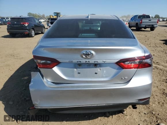 ✅ 2024 Toyota Camry LE • VIN: 4T1C11AK2RU869152 • Лот: 81751845. Опубликован ранее на Copart с пробегом 42 149 миль. Бесплатный доступ к архиву аукционных продаж из США и подробный отчёт об истории автомобиля на DreamBid. Изображение 6.