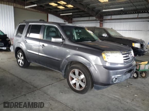 ✅ 2013 Honda Pilot Touring • VIN: 5FNYF4H97DB046413 • Lot: 92087595. Wystawiony na Copart z przebiegiem 130 927 mil. Bezpłatny archiwum sprzedaży aukcyjnych z USA i szczegółowy raport historii pojazdu na DreamBid. Zdjęcie 4.