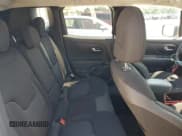 ✅ 2022 Jeep Renegade Trailhawk • VIN: ZACNJDC17NPP01034 • Lot: 68957375. Wystawiony na Copart z przebiegiem 28 564 mil. Bezpłatny archiwum sprzedaży aukcyjnych z USA i szczegółowy raport historii pojazdu na DreamBid. Zdjęcie 11.